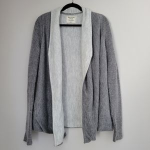 Knit Abercrombie and Fitch grey cartigan soft lounge double lined